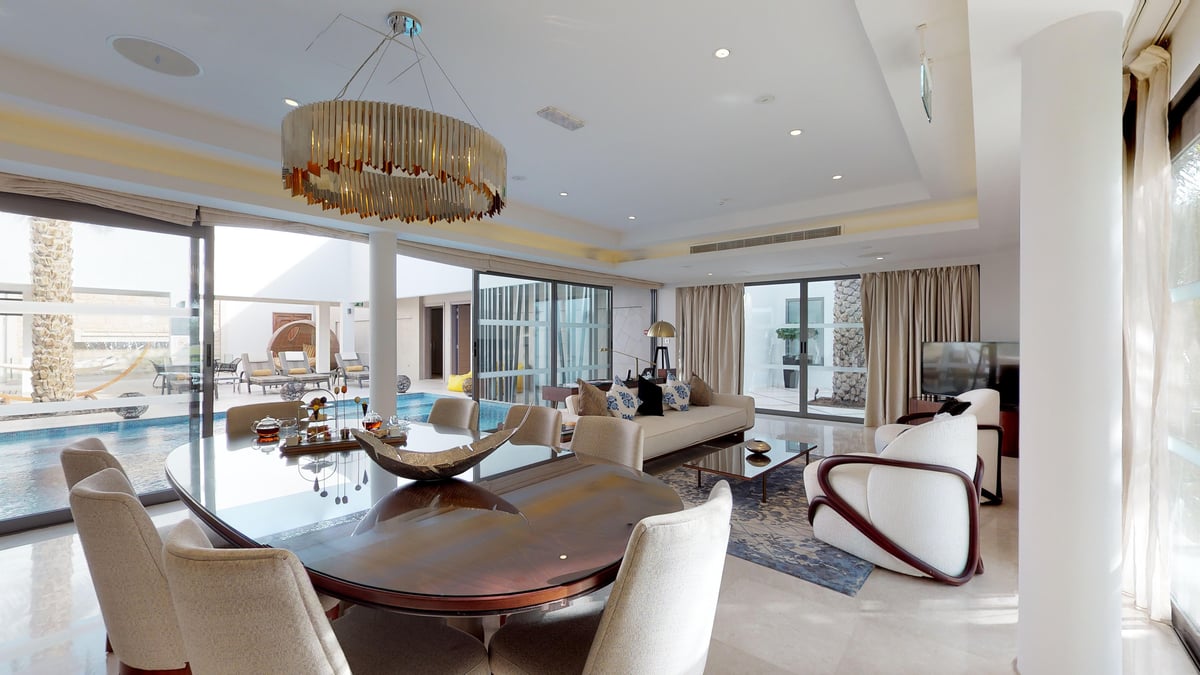 Book a Luxury Villa in Dubai Melia Desert Palm